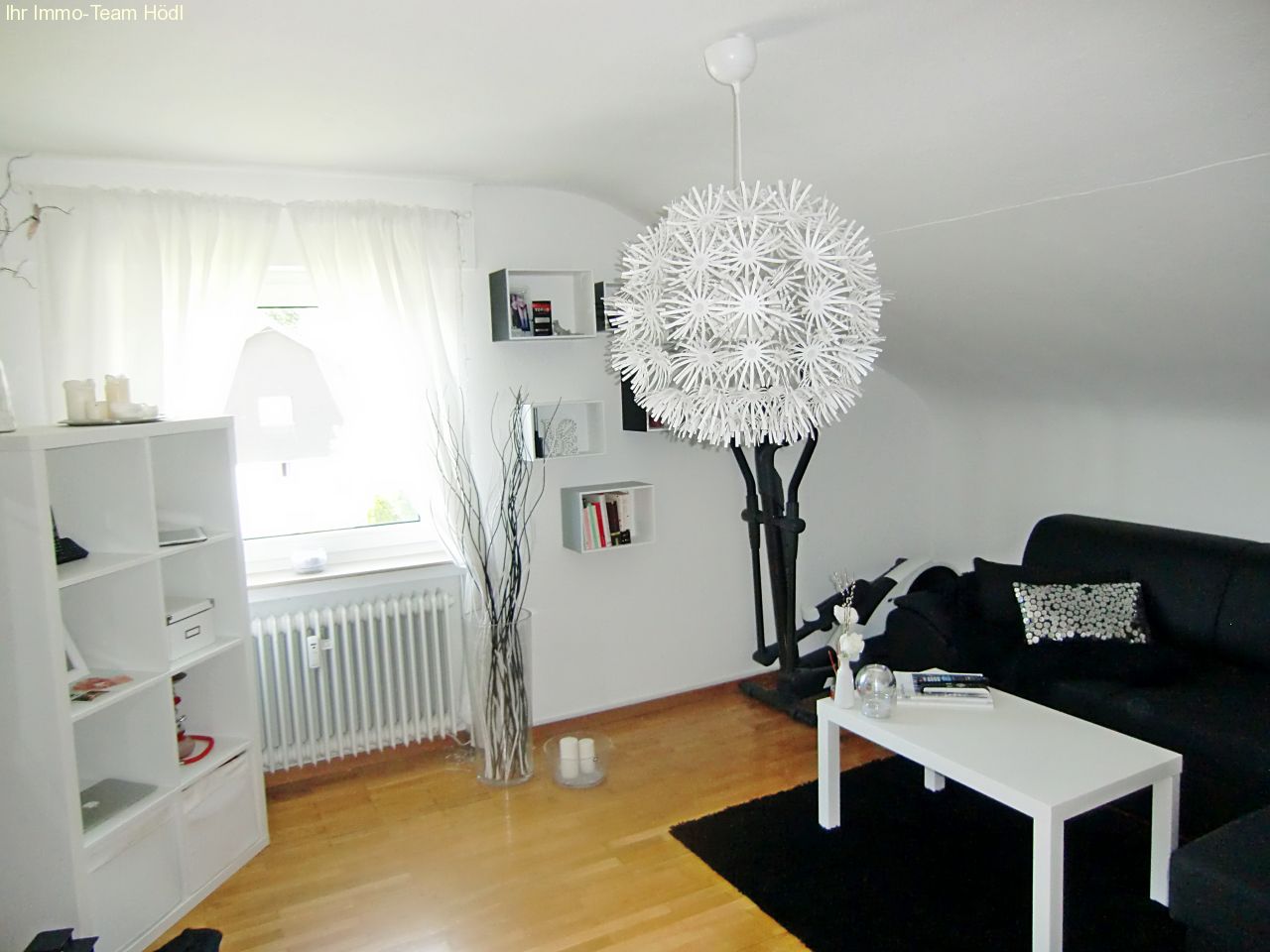 Wannweil: Schöne DG-Wohnung ohne Balkon wartet auf neue Mieter  Wannweil: Schöne DG-Wohnung ohne Balkon wartet auf neue Mieter