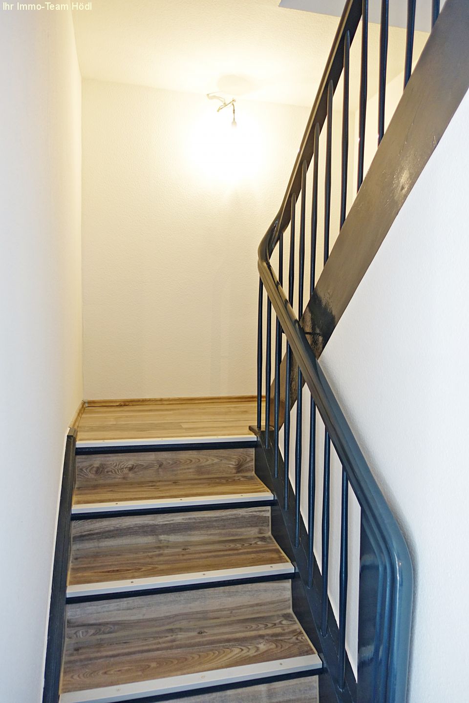 Reutlingen: Reihenmittelhaus komplett renoviert, hier können Sie sofort einziehen  Reutlingen: Reihenmittelhaus komplett renoviert, hier können Sie sofort einziehen