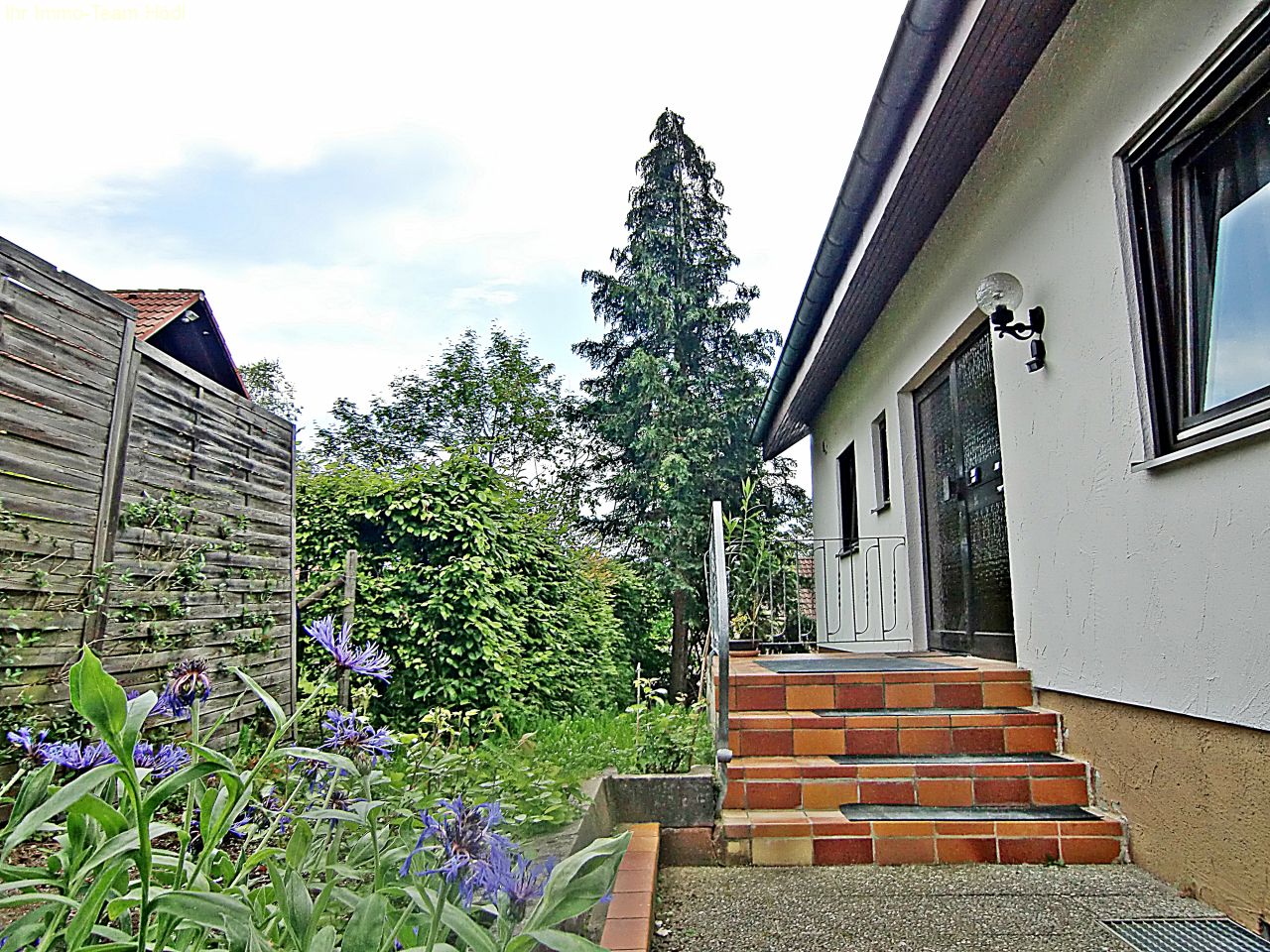 Gammertingen: Großes Haus mit schönem Garten bietet viele Möglichkeiten!  Gammertingen: Großes Haus mit schönem Garten bietet viele Möglichkeiten!