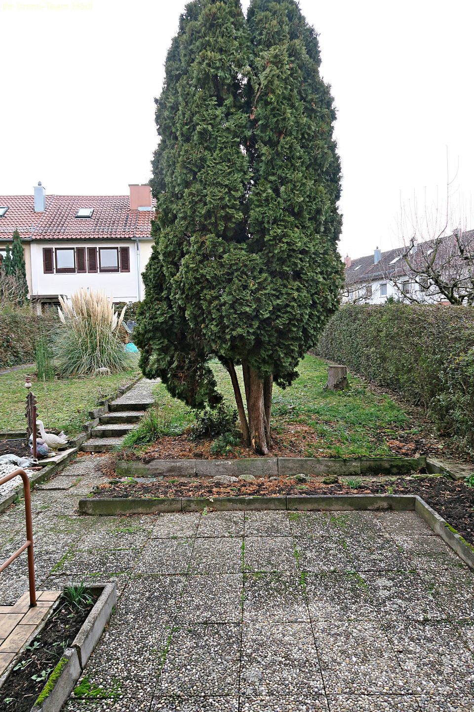 Reutlingen: Hier werden neue Mieter (max. 4 Personen) gesucht !!  Reutlingen: Hier werden neue Mieter (max. 4 Personen) gesucht !!