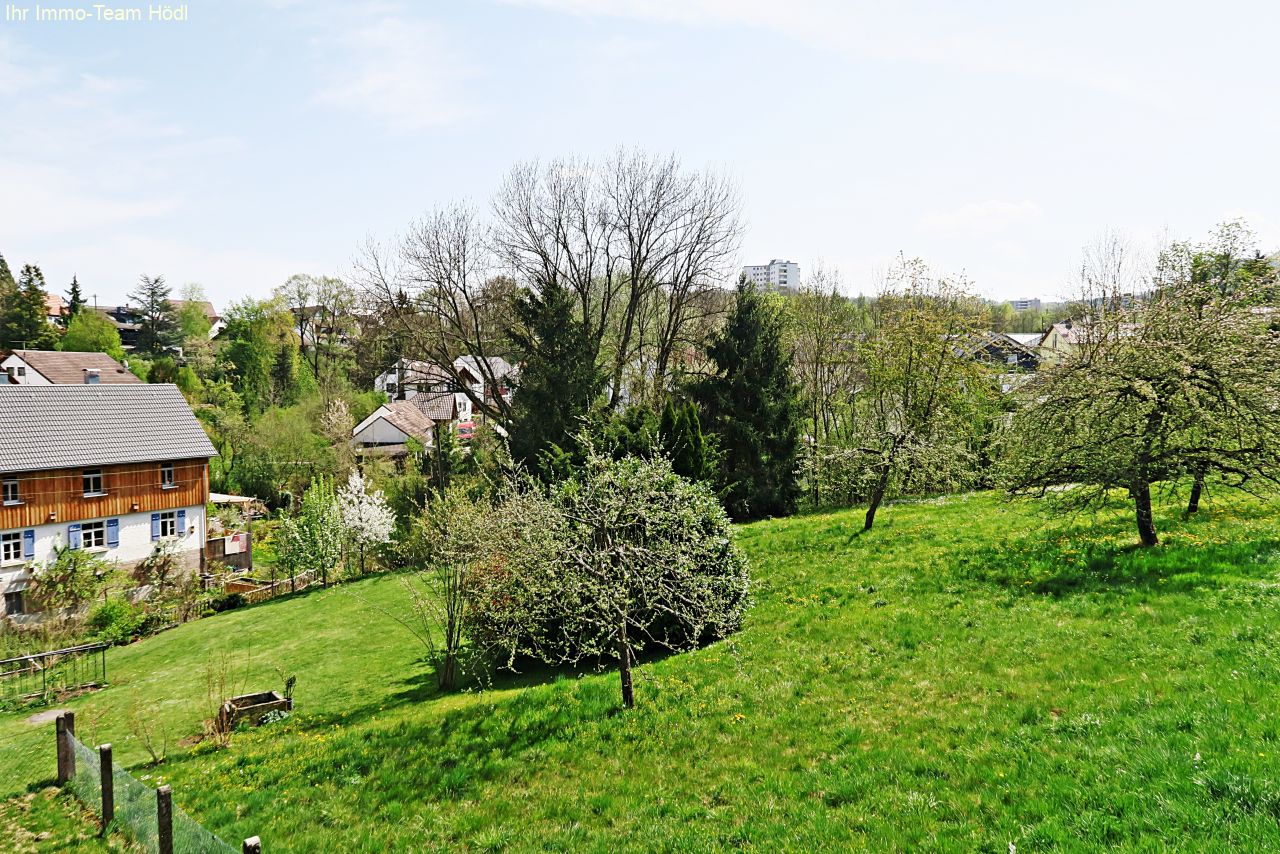 Reutlingen: Hier ist sehr viel Platz für eine große Familie oder für mehrere Generationen !!  Reutlingen: Hier ist sehr viel Platz für eine große Familie oder für mehrere Generationen !!