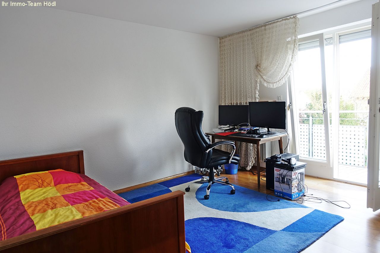 Rottenburg am Neckar: WG-Zimmer sucht männlichen Wochenendpendler !!   Rottenburg am Neckar: WG-Zimmer sucht männlichen Wochenendpendler !!