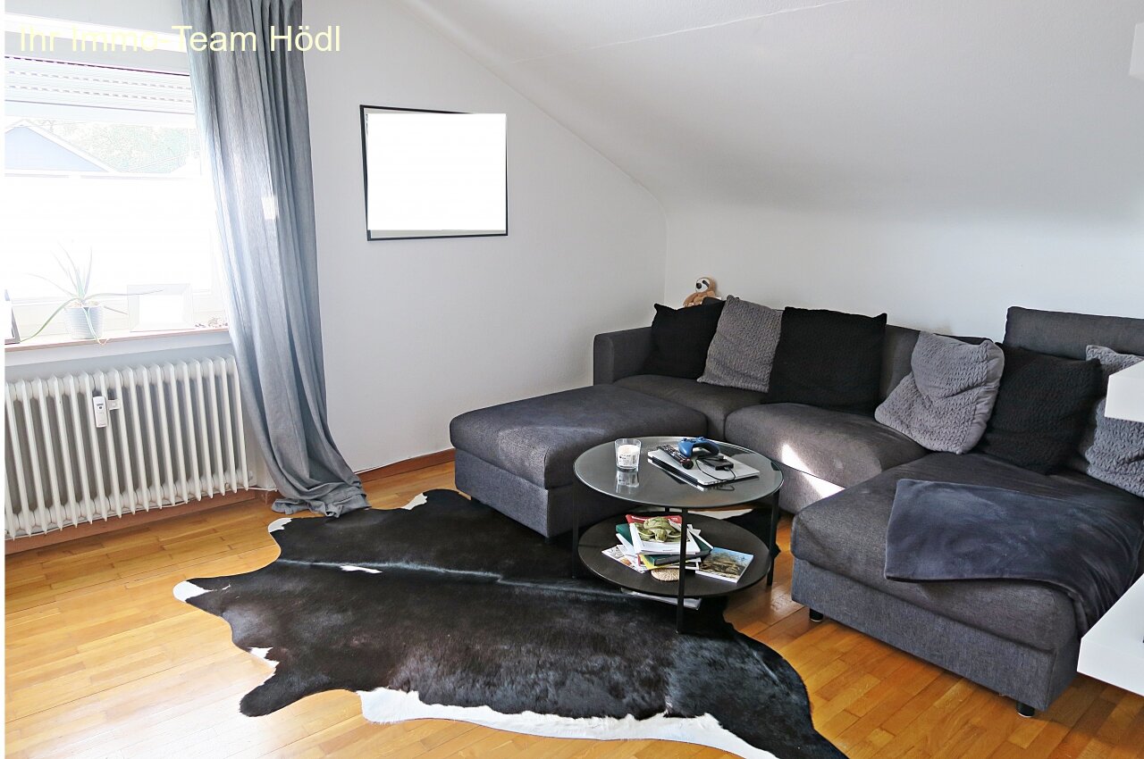 Wannweil: Schöne DG-Wohnung ohne Balkon wartet auf neue Mieter  Wannweil: Schöne DG-Wohnung ohne Balkon wartet auf neue Mieter