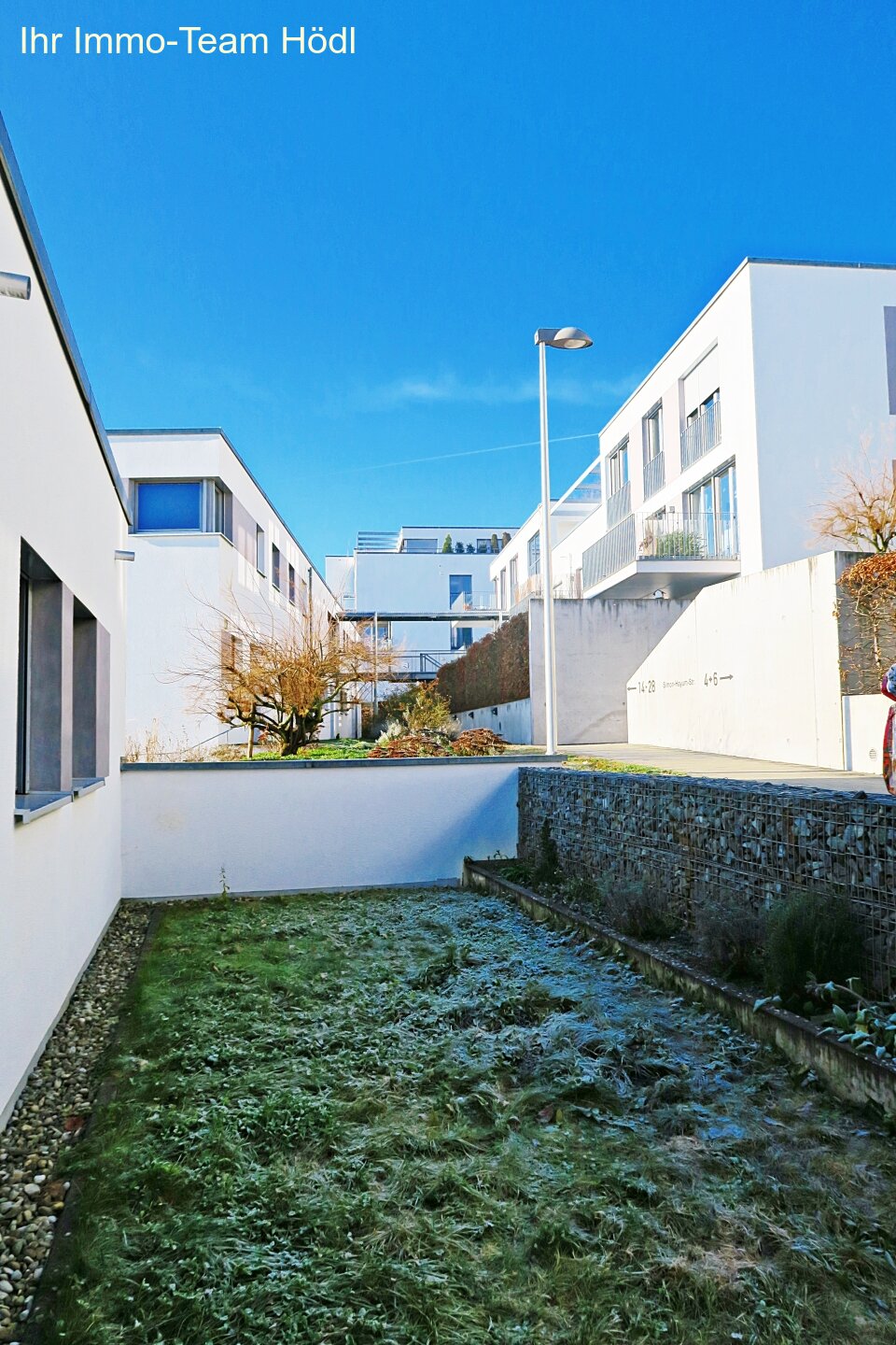 Tübingen: Moderne 2-Zimmerwohnung mit herrlicher Aussichtslage am Fuße des Österbergs  Tübingen: Moderne 2-Zimmerwohnung mit herrlicher Aussichtslage am Fuße des Österbergs