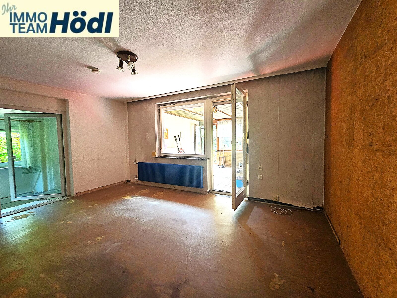 Reihenendhaus mit Wintergarten, Garten & Garage – Reutlingen