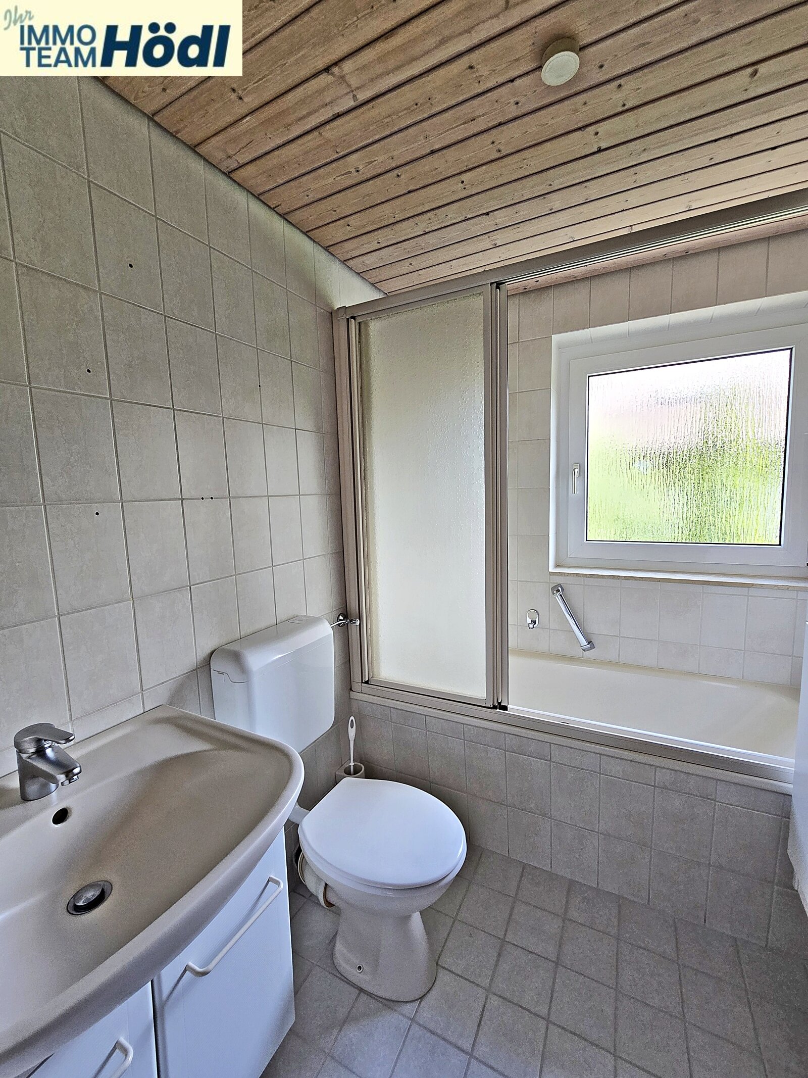 Tolles Doppelhaus für eine Familie !!!