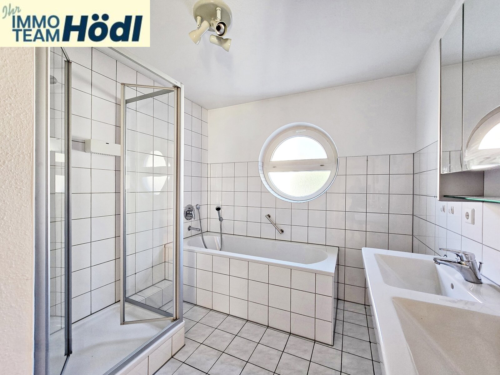 Tolle Wohnung mit Wintergarten und TG-Stellplatz sucht neuen Eigentümer!!