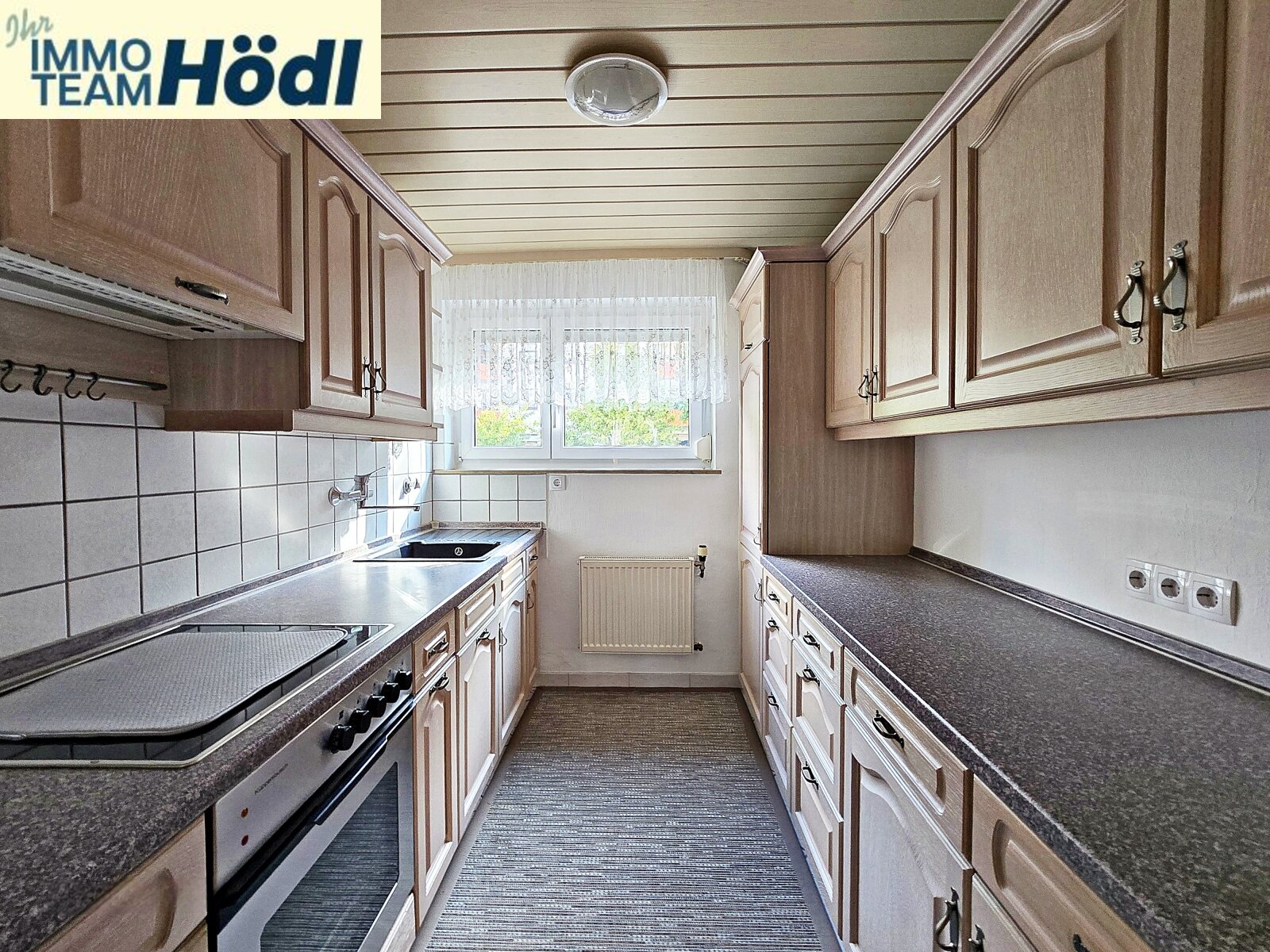 Helle 3-Zimmerwohnung mit Balkon und Garage in Pfullingen!!