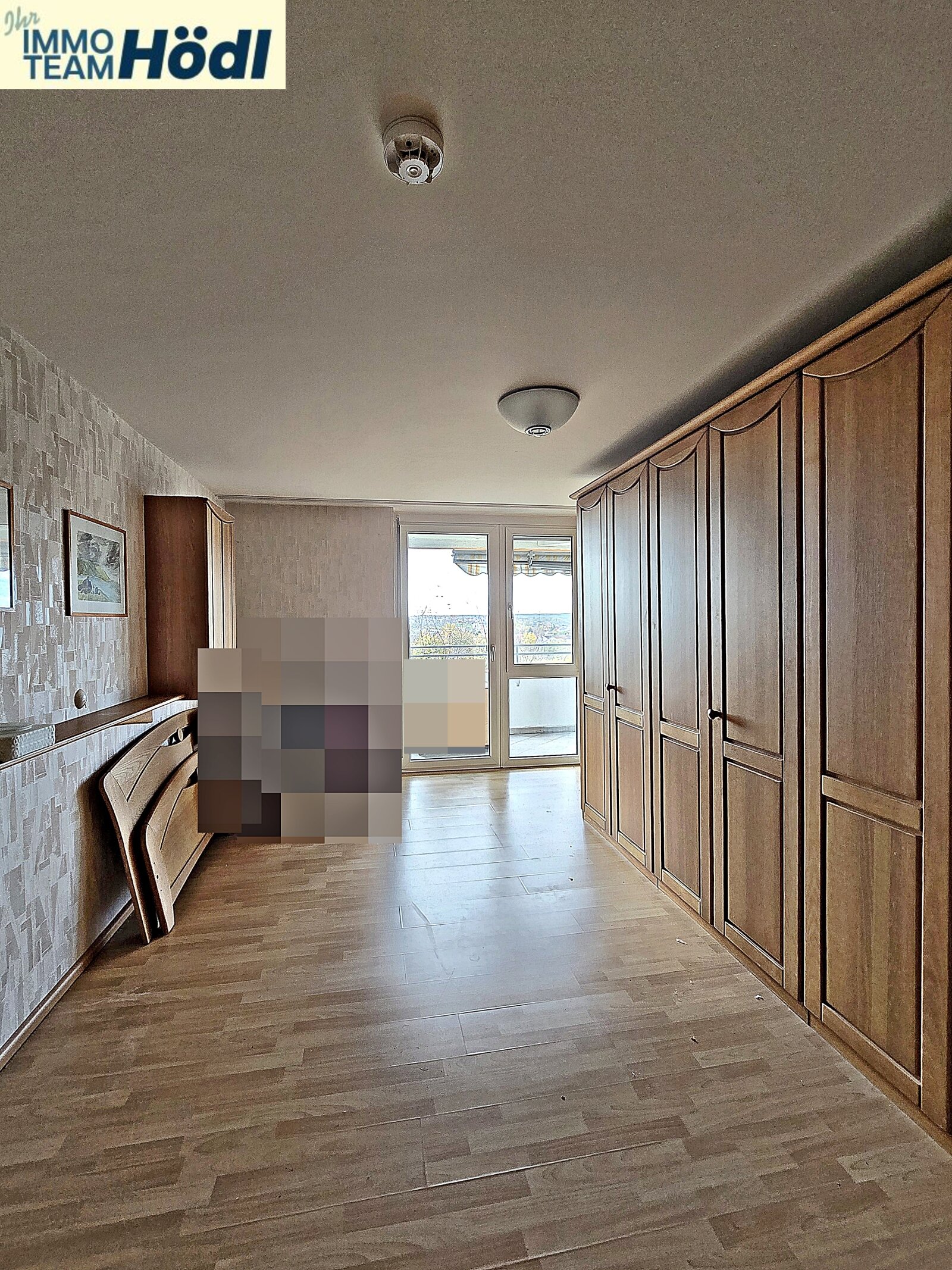 Familien aufgepasst !! Große Wohnung mit tollem Ausblick sucht neuen Eigentümer!!