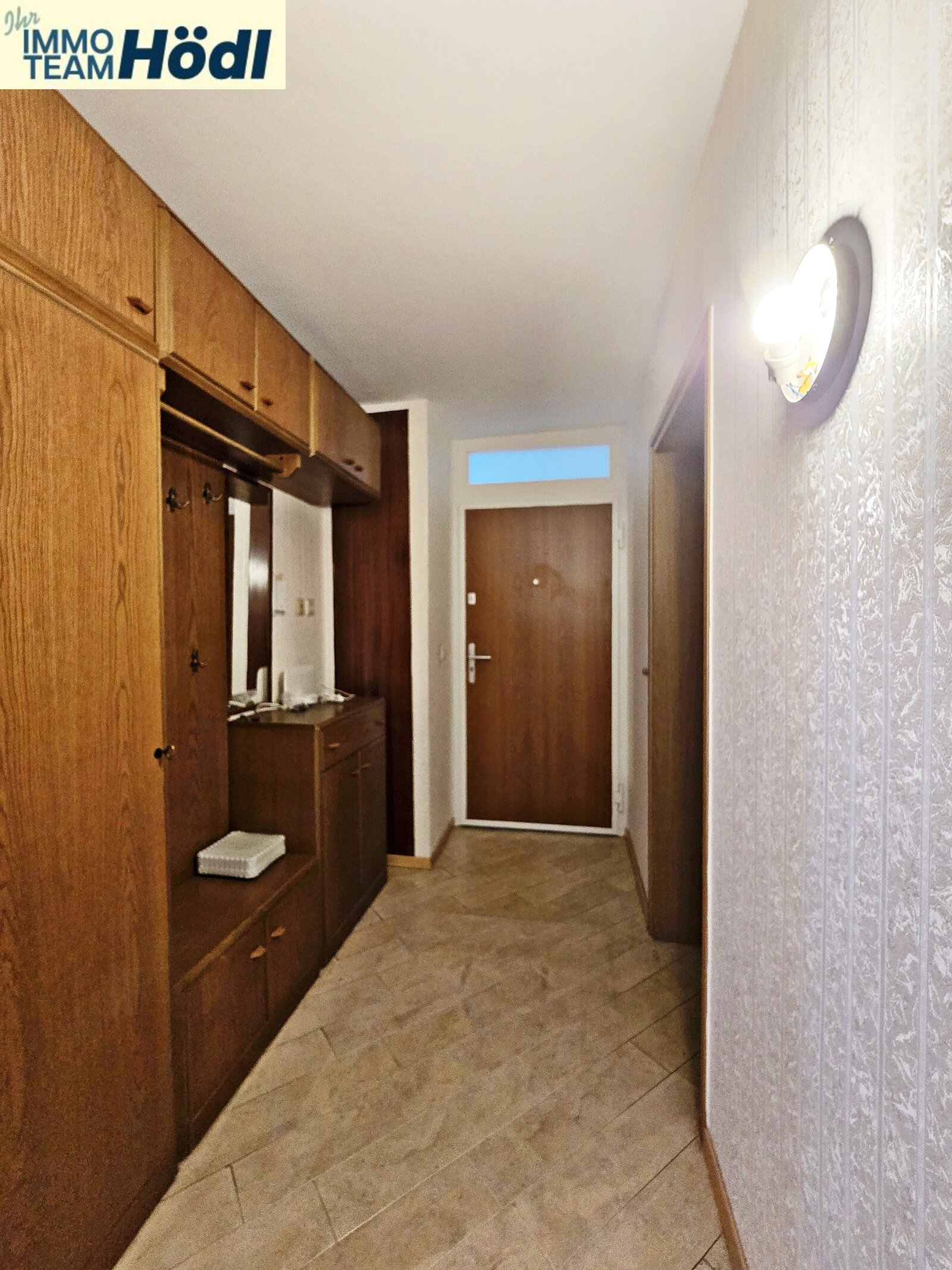 Familien aufgepasst !! Große Wohnung mit tollem Ausblick sucht neuen Eigentümer!!