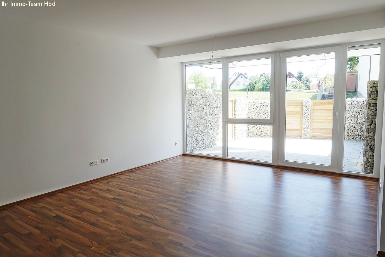 Wohnen wie im eigenen Haus, Erdgeschosswohnung mit großer Terrasse und sep. Hobbyraum sucht neuen Eigentümer!!!