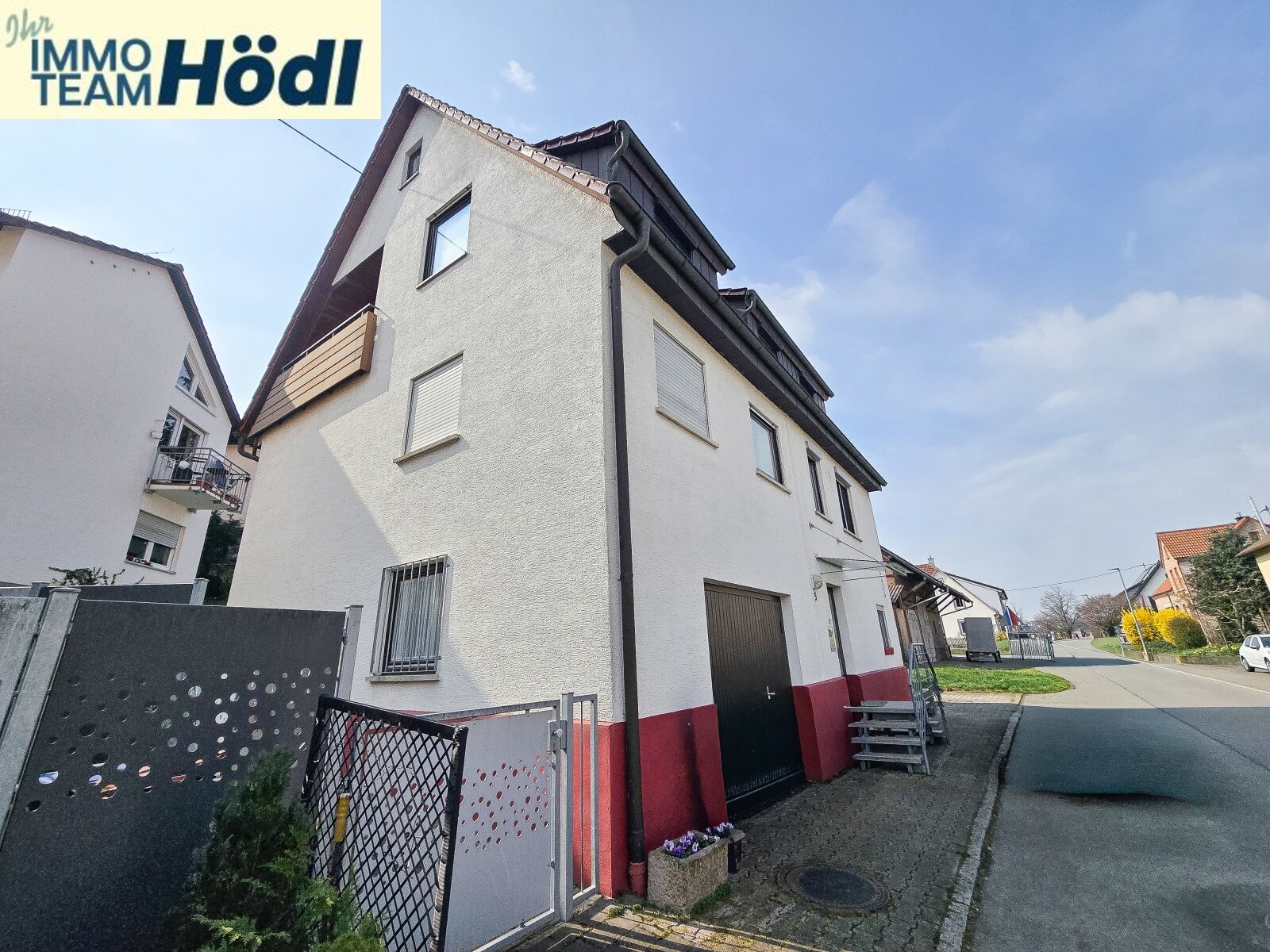 Charmantes Wohnhaus mit Potenzial für eine große Familie oder zwei Generationen