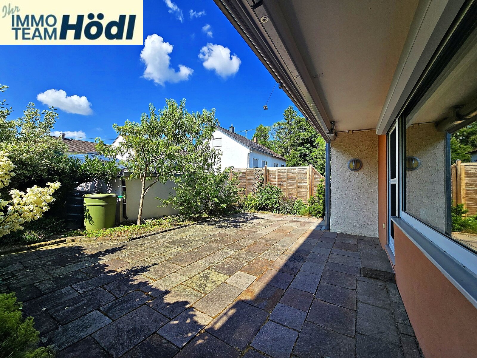 Tolles Doppelhaus für eine Familie !!!