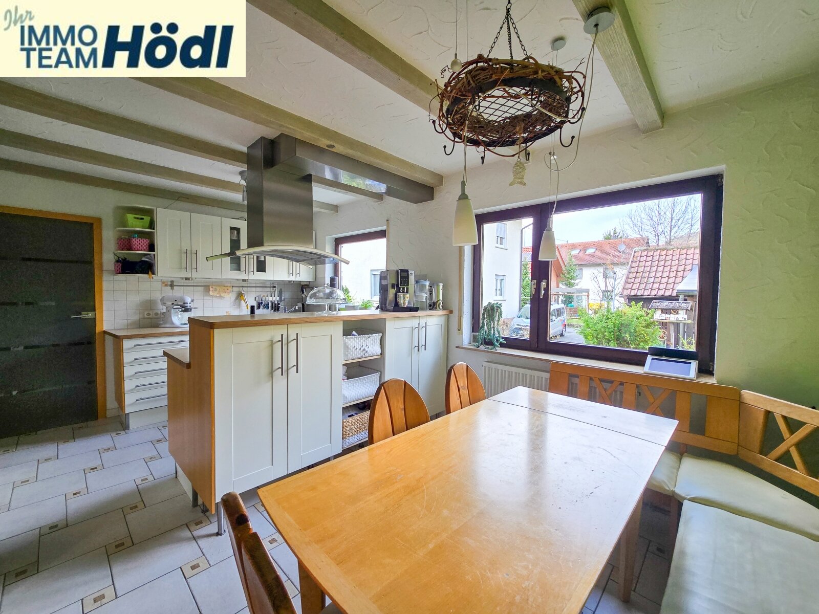 Doppelhaushälfte mit Garten und Garage – viel Platz für die ganze Familie