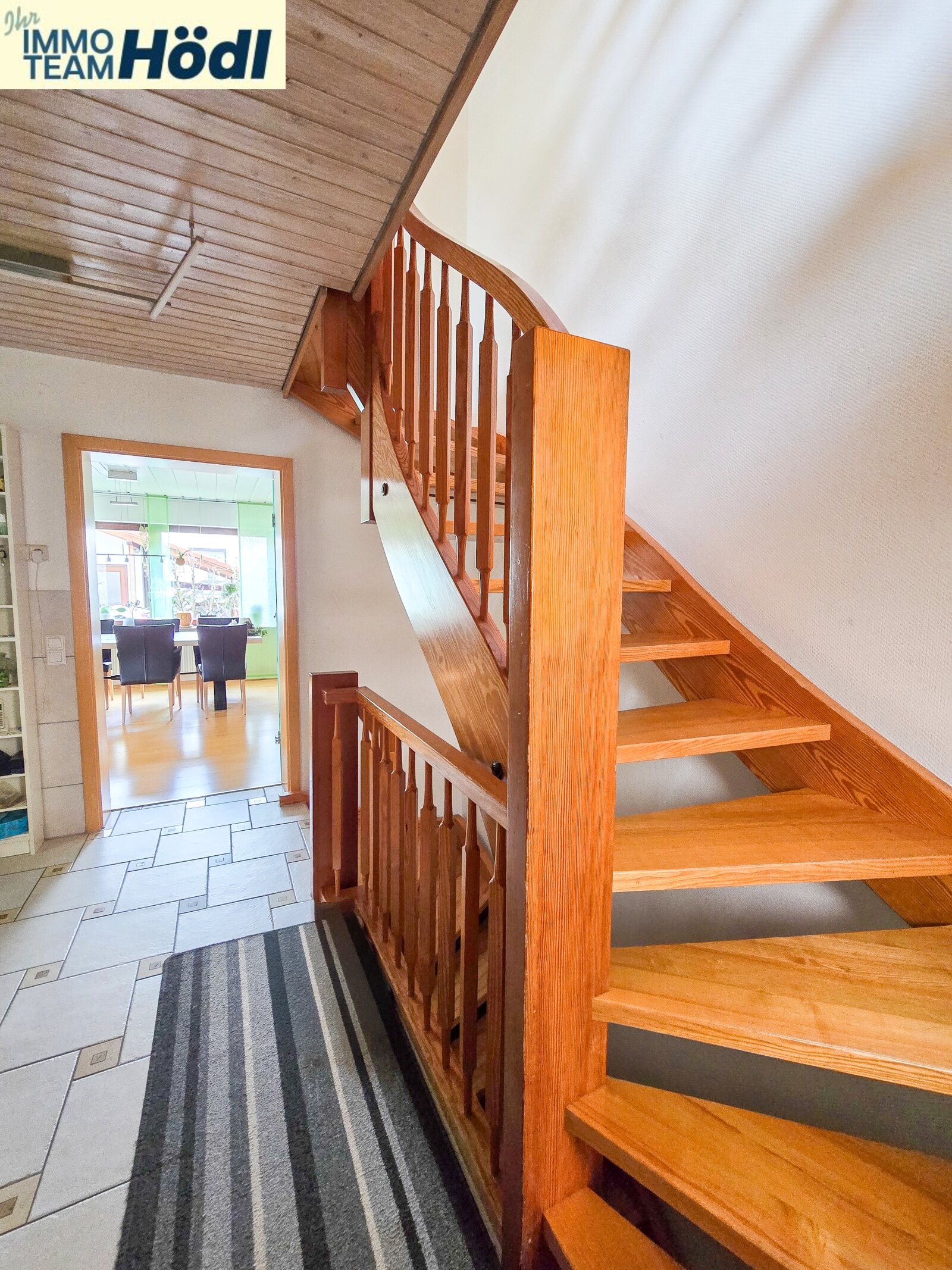 Doppelhaushälfte mit Garten und Garage – viel Platz für die ganze Familie