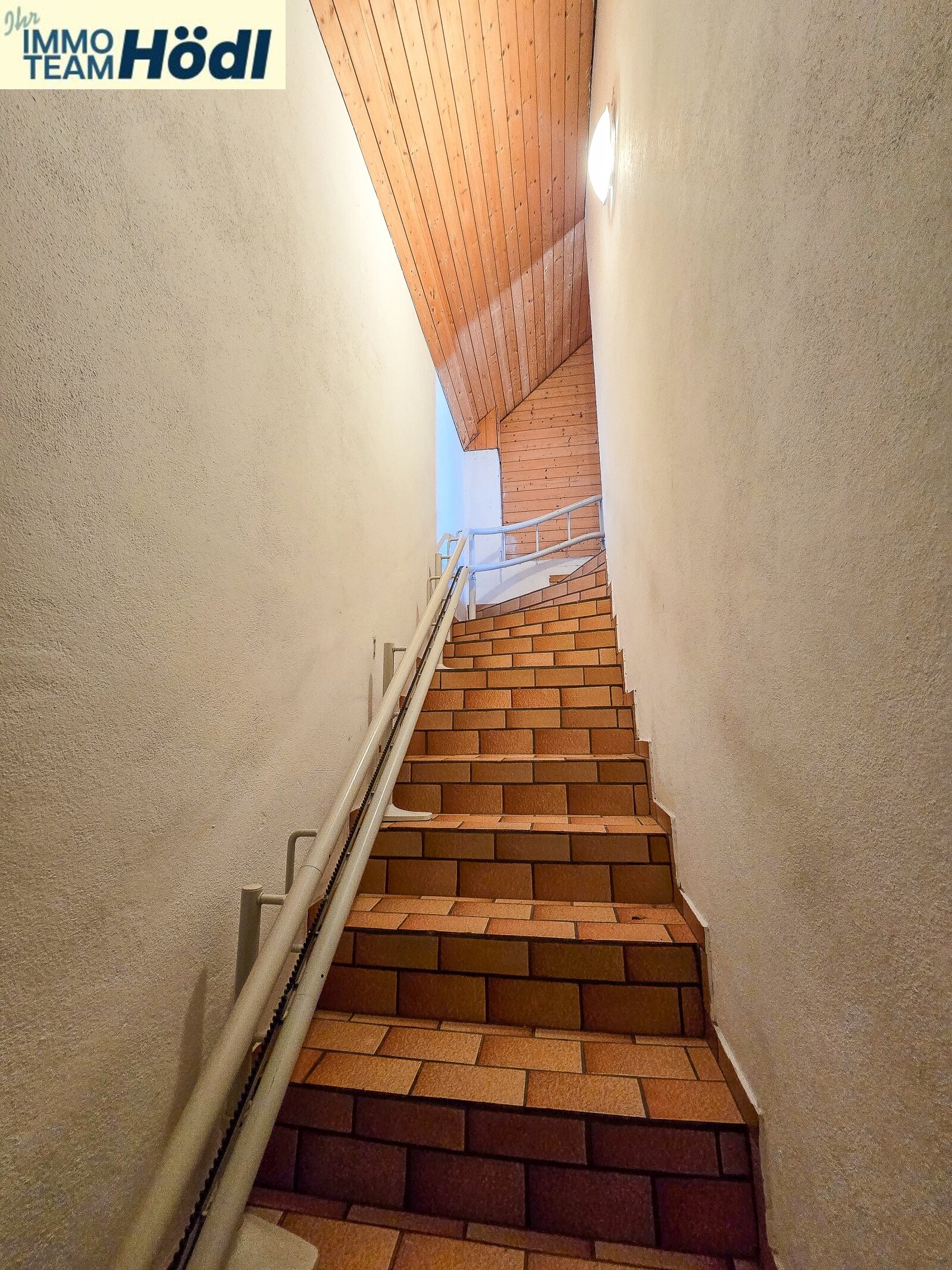 Großzügiges 2-Familienhaus mit viel Potenzial und vielseitigen Nutzungsmöglichkeiten