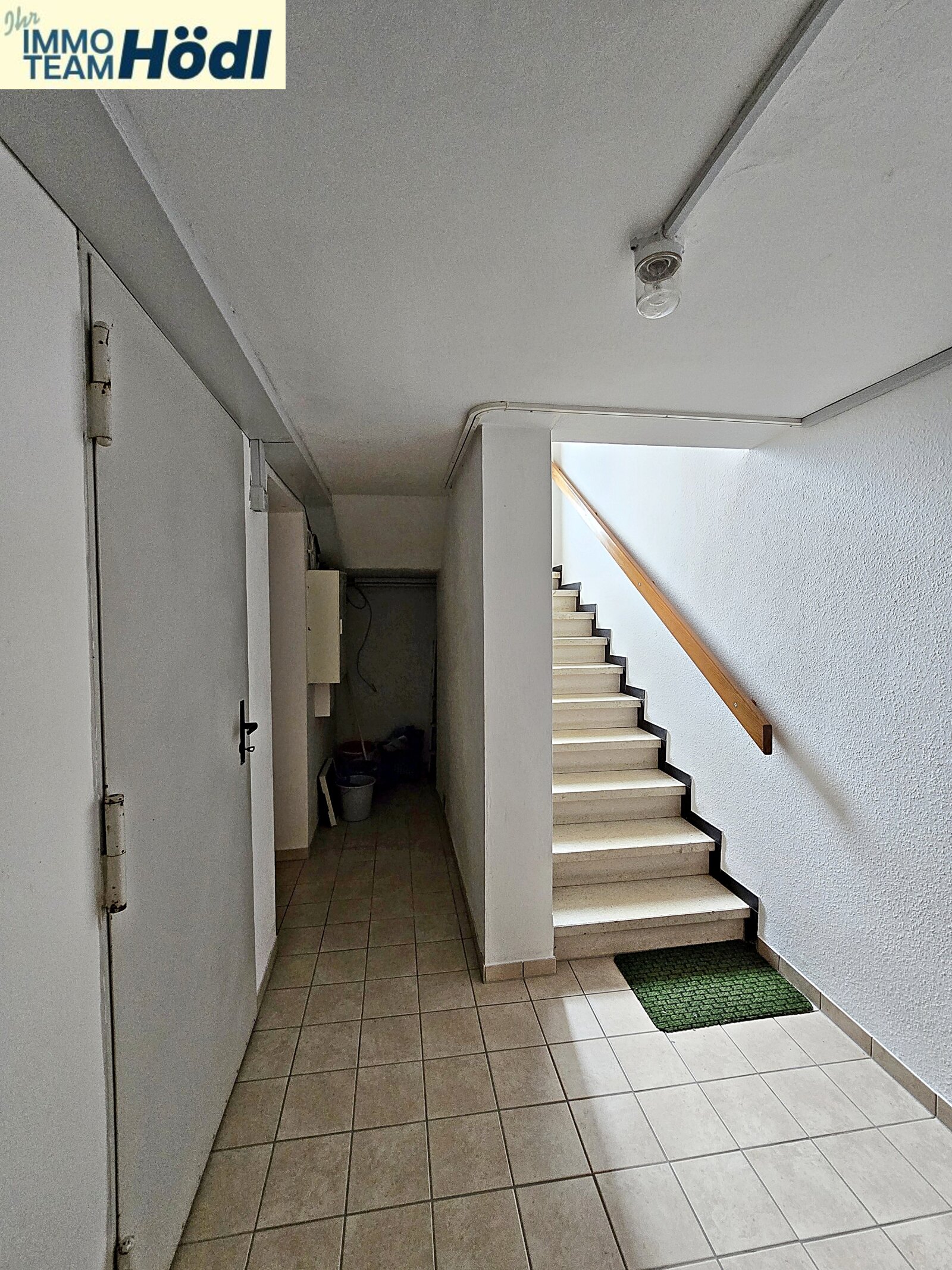Tolle Doppelhaushälfte mit herrlichem Garten sucht neuen Eigentümer !!