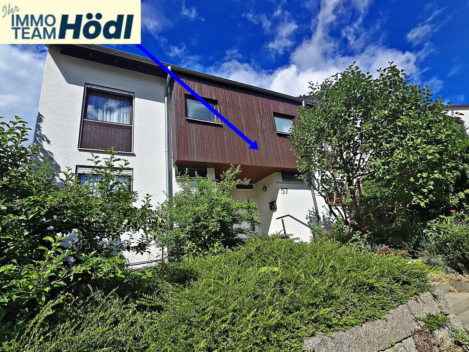 Großes Reihenhaus mit Garage und AAP im Freien sucht neuen Eigentümer !!