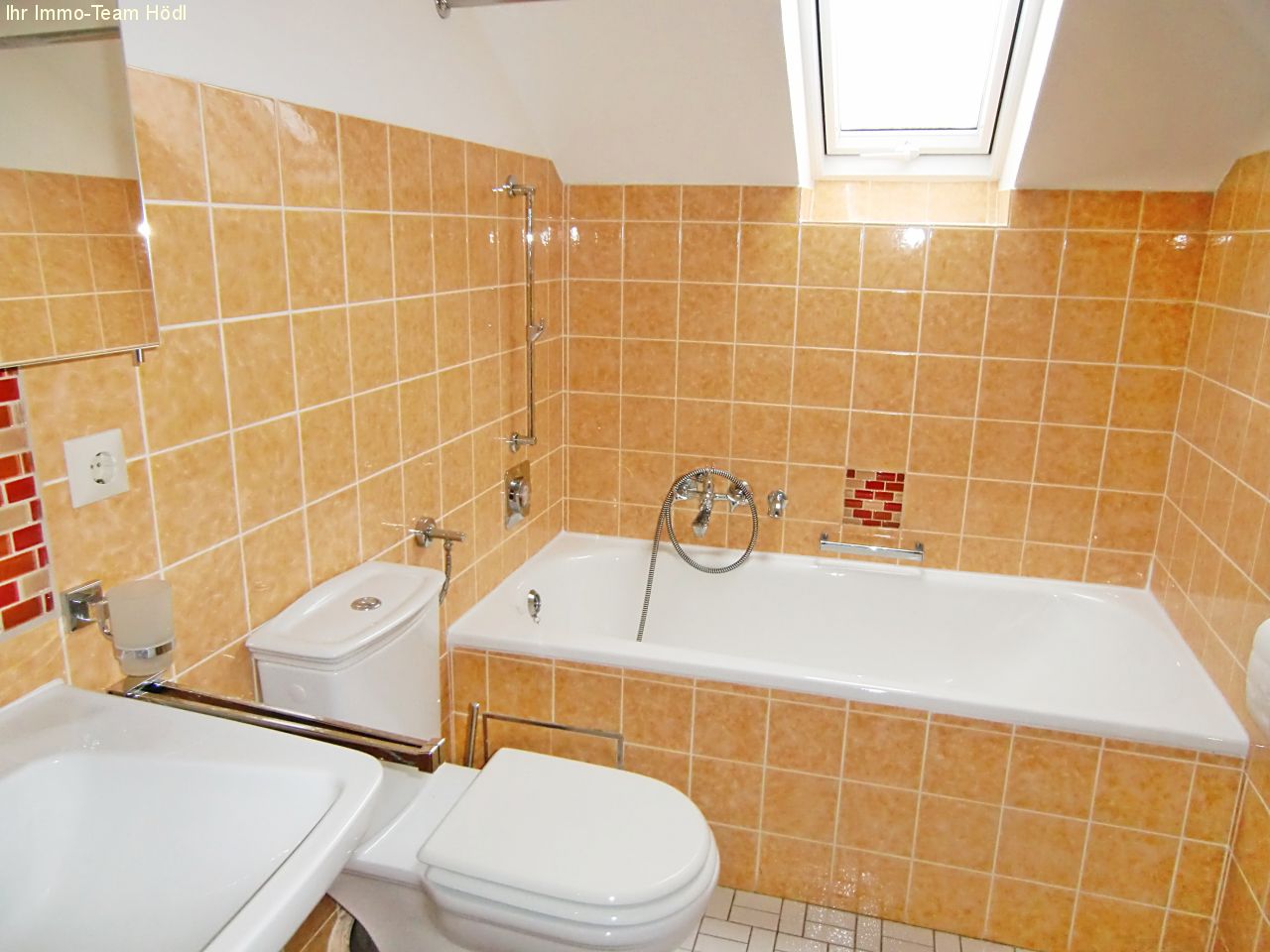 Schöne Wohnung zum Einzug bereit (für max. 3 Personen)