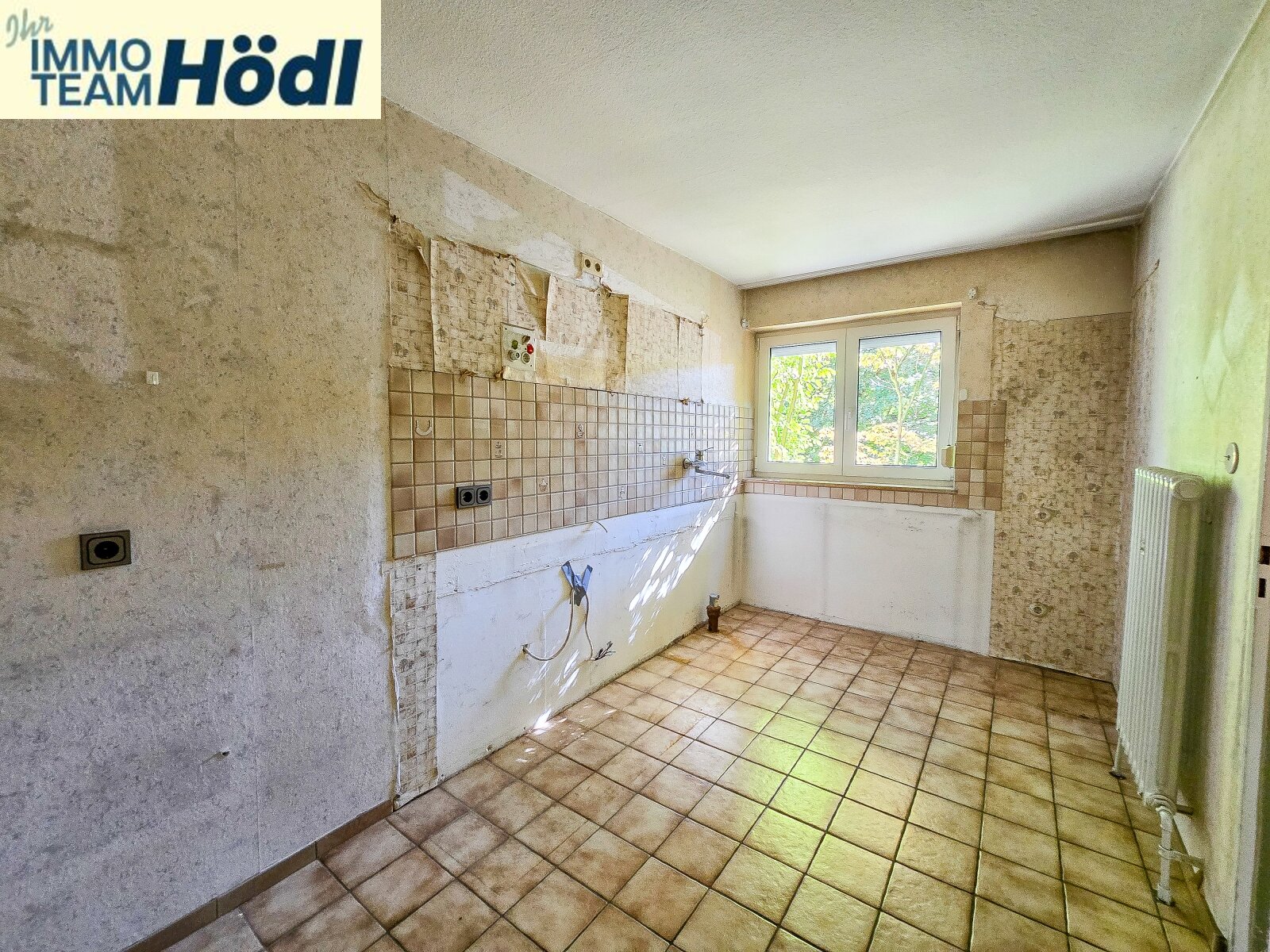 Handwerker aufgepasst!! Reihenmittelsucht sucht neue Eigentümer