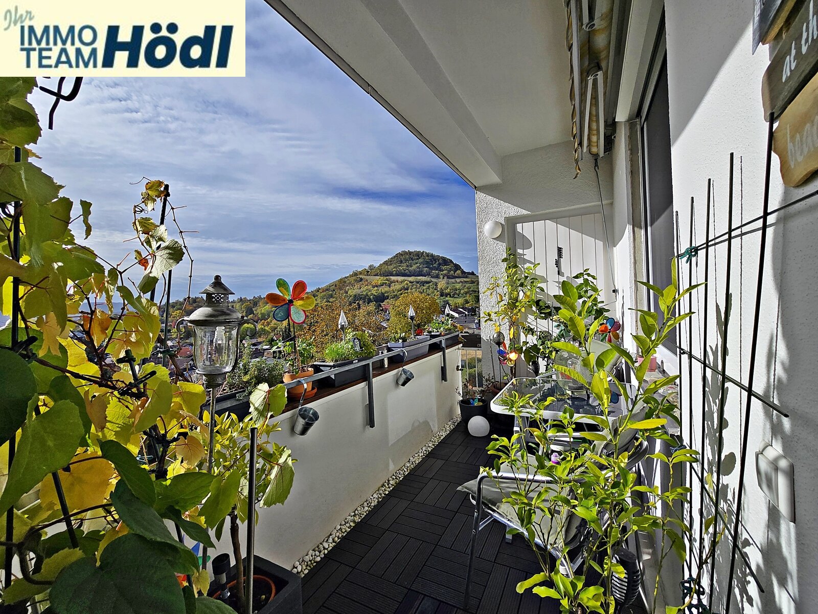 Traumhafte Wohnung mit gigantischem Ausblick und Garage sucht neuen Eigentümer !!