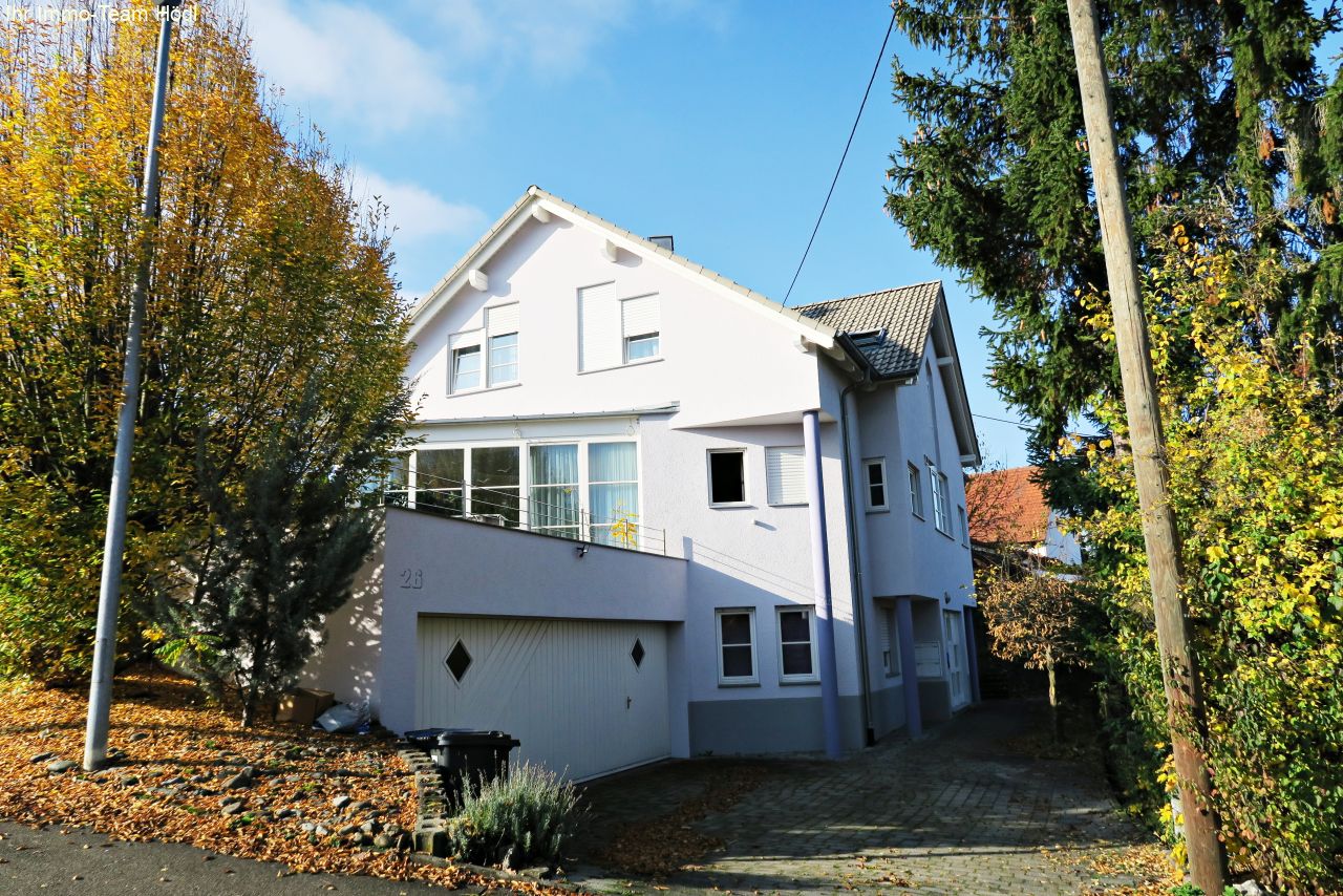 Reutlingen: Tolles 3-Familienhaus sucht neuen Eigentümer  Reutlingen: Tolles 3-Familienhaus sucht neuen Eigentümer
