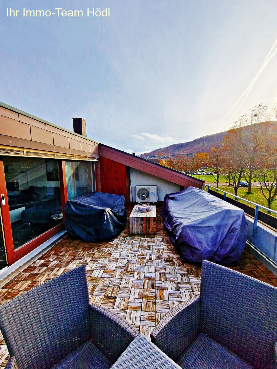 große Dach-Loggia 
