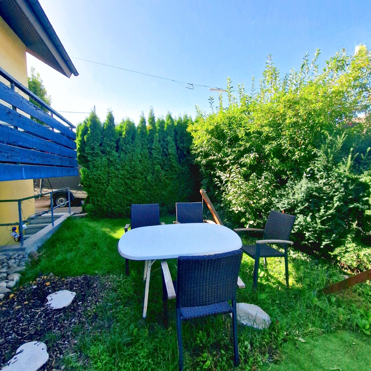 Gartenanteil vor dem Haus
