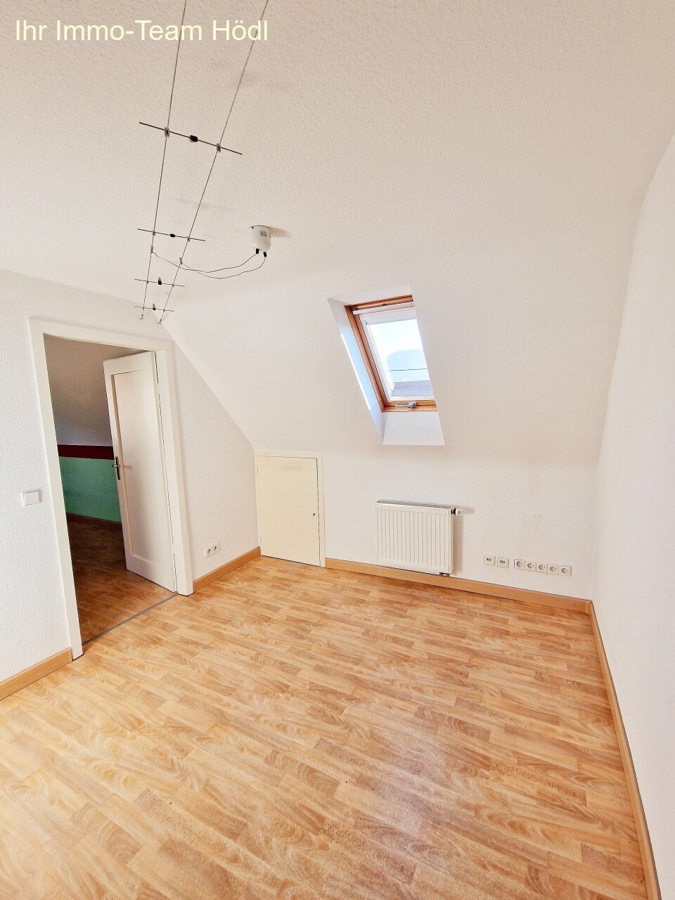 Vorfläche vor dem Schlafzimmer / Büroecke