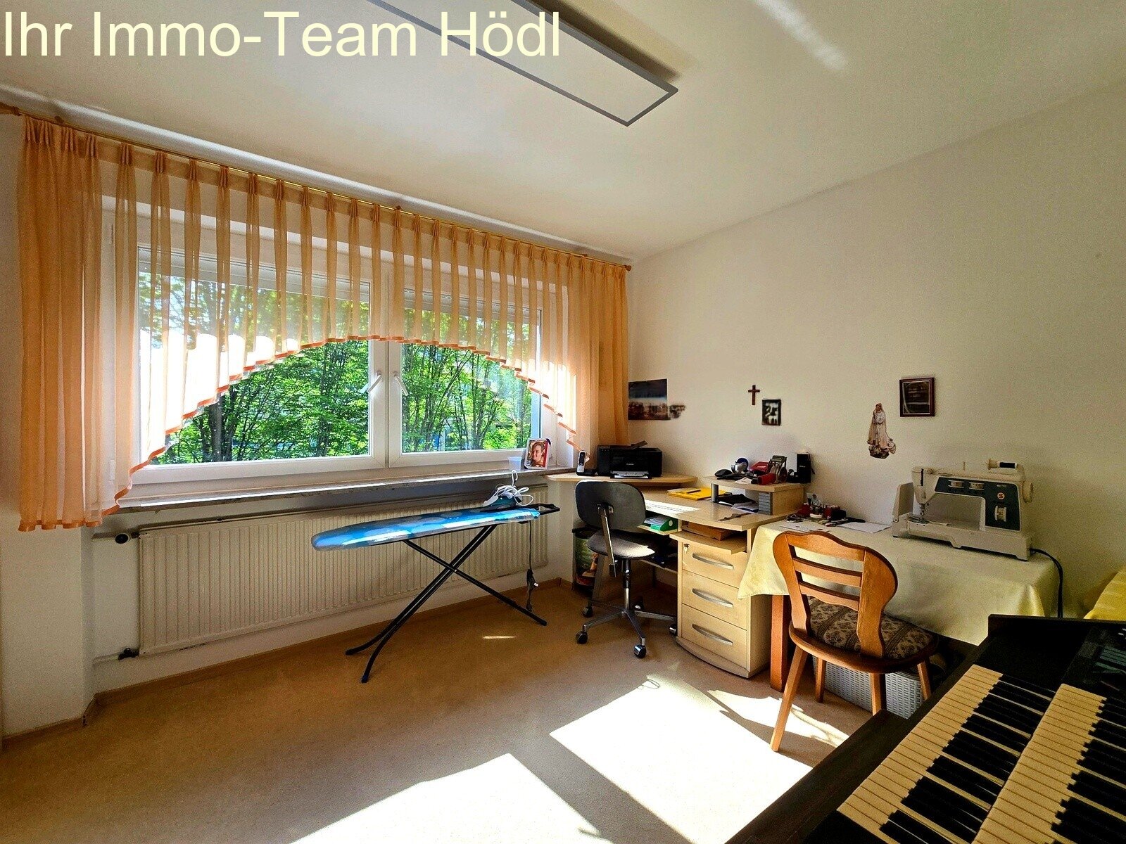 Kindezimmer - Büro Kindezimmer - Büro