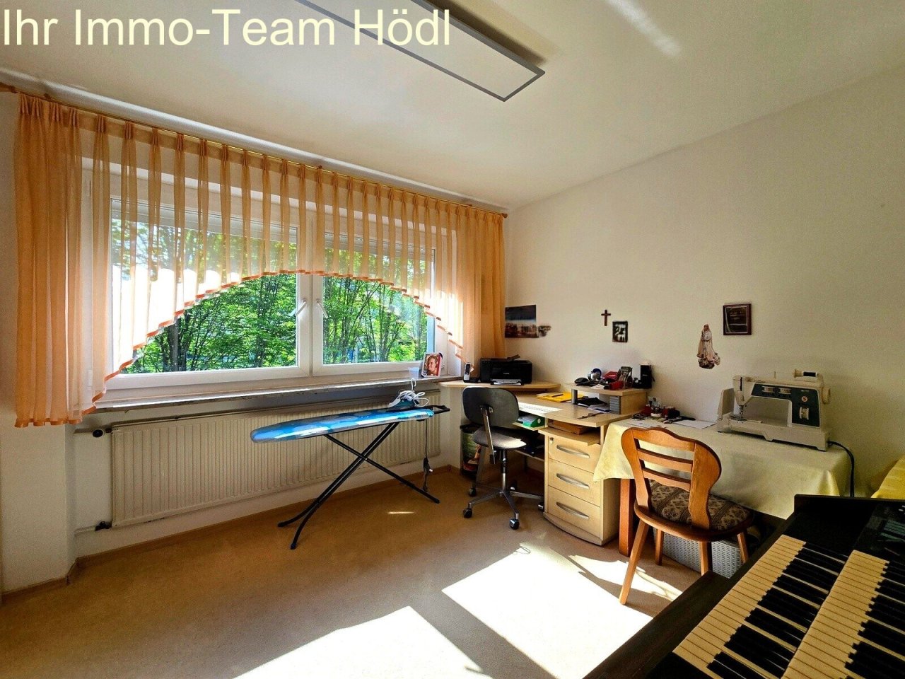 Kindezimmer - Büro Kindezimmer - Büro