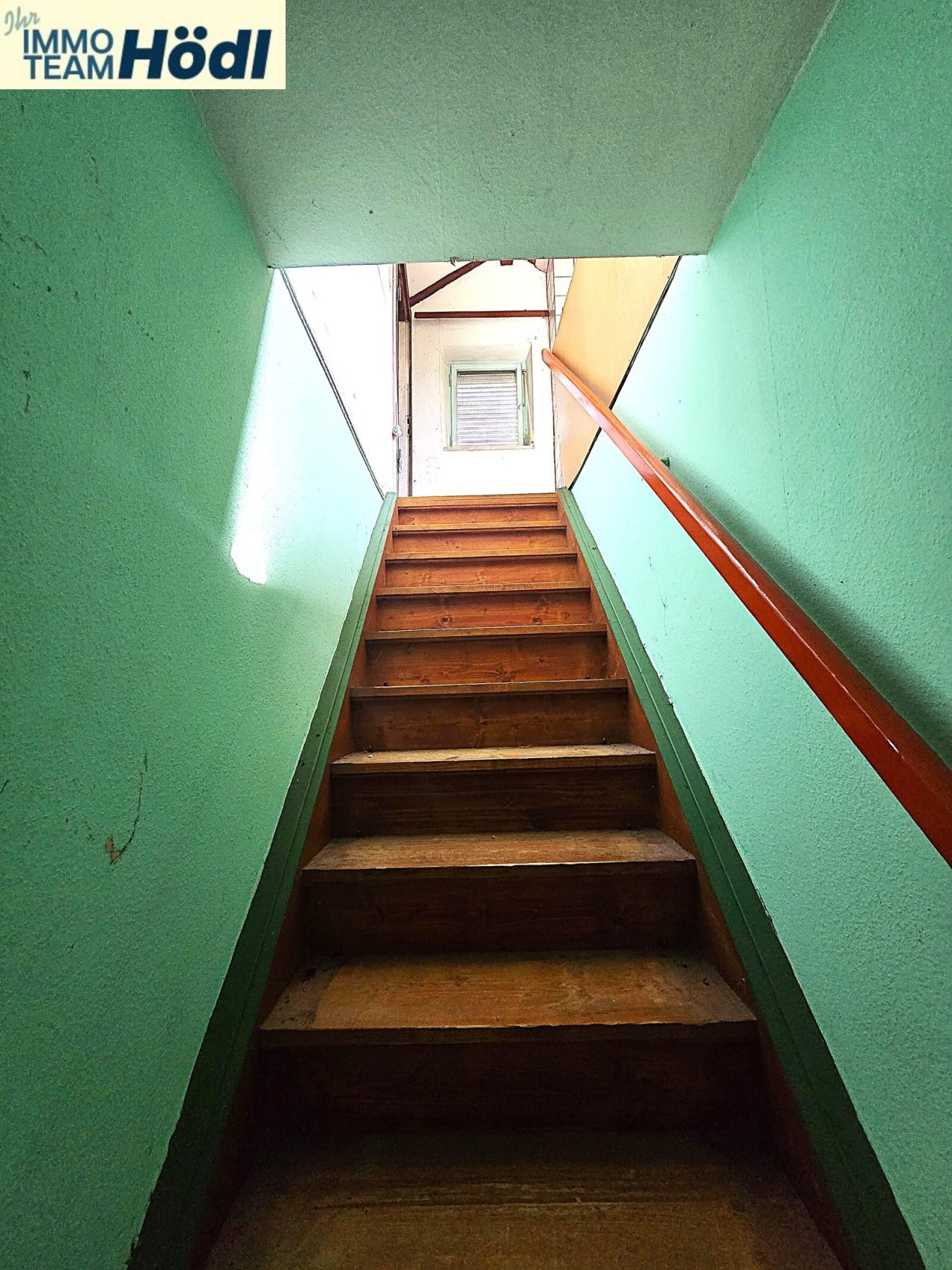 Treppe ins DG Treppe ins DG