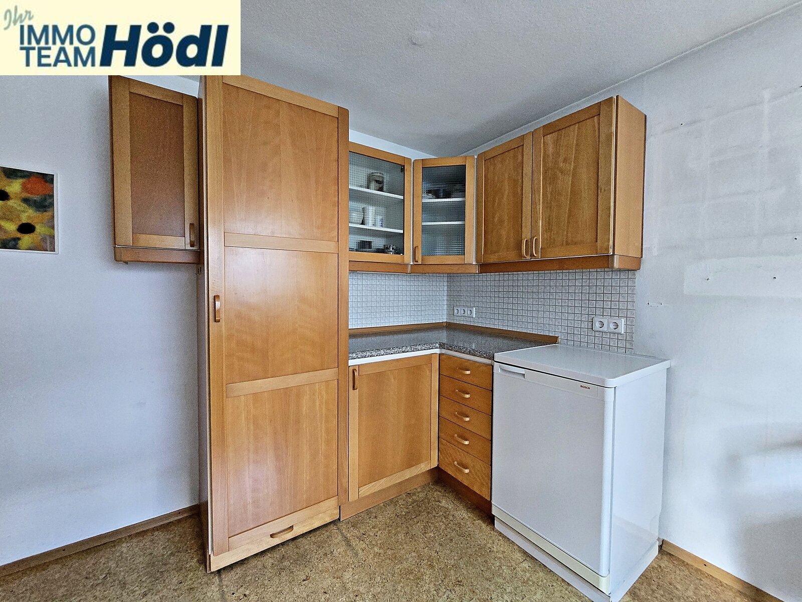 2. Foto Küche samt Einbauküche 2. Foto Küche samt Einbauküche
