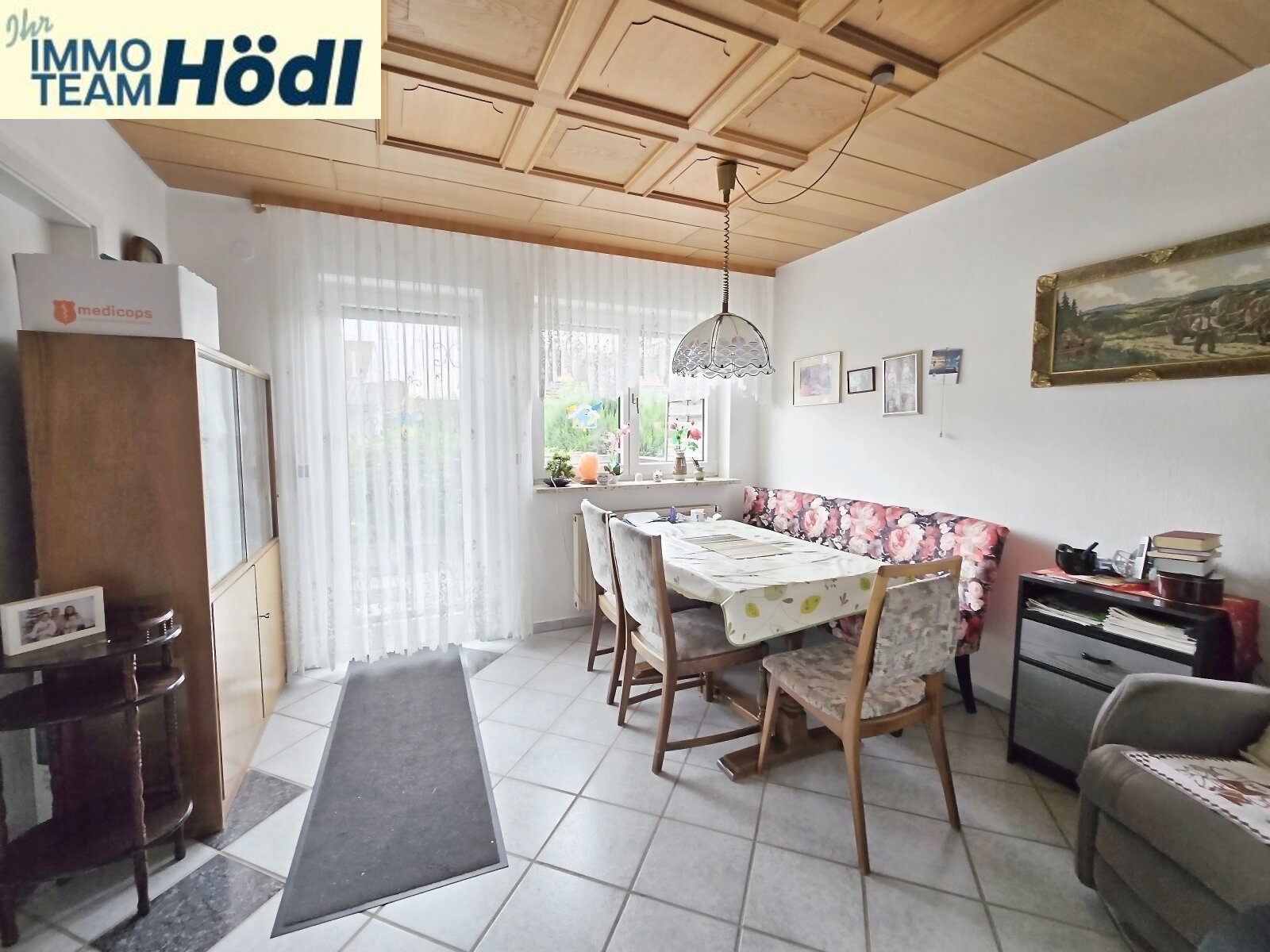 Esszimmer EG mit Zugang auf die Terrasse Esszimmer EG mit Zugang auf die Terrasse