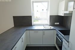 offene Küche mit Einbauküche