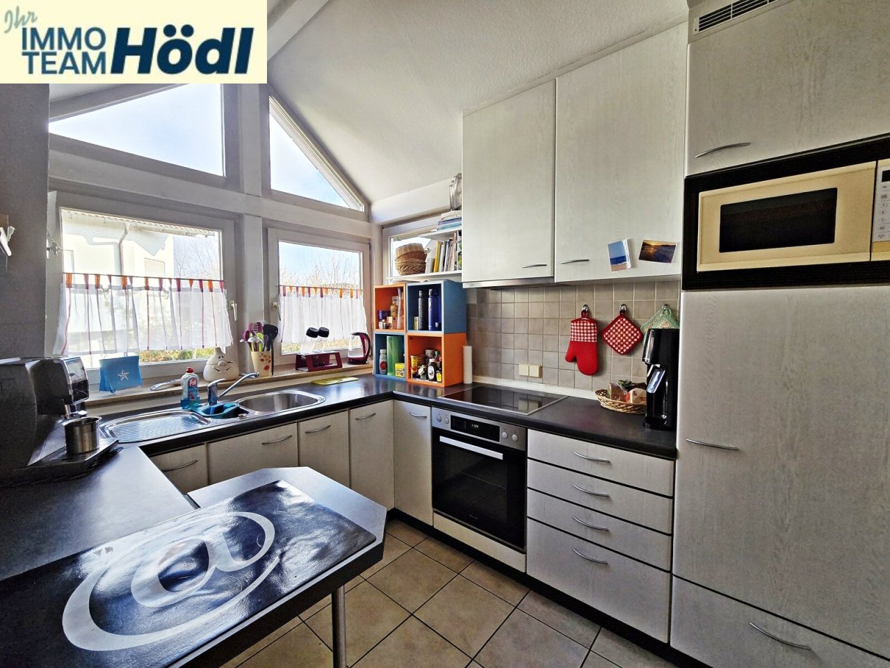 Küche samt Einbauküche