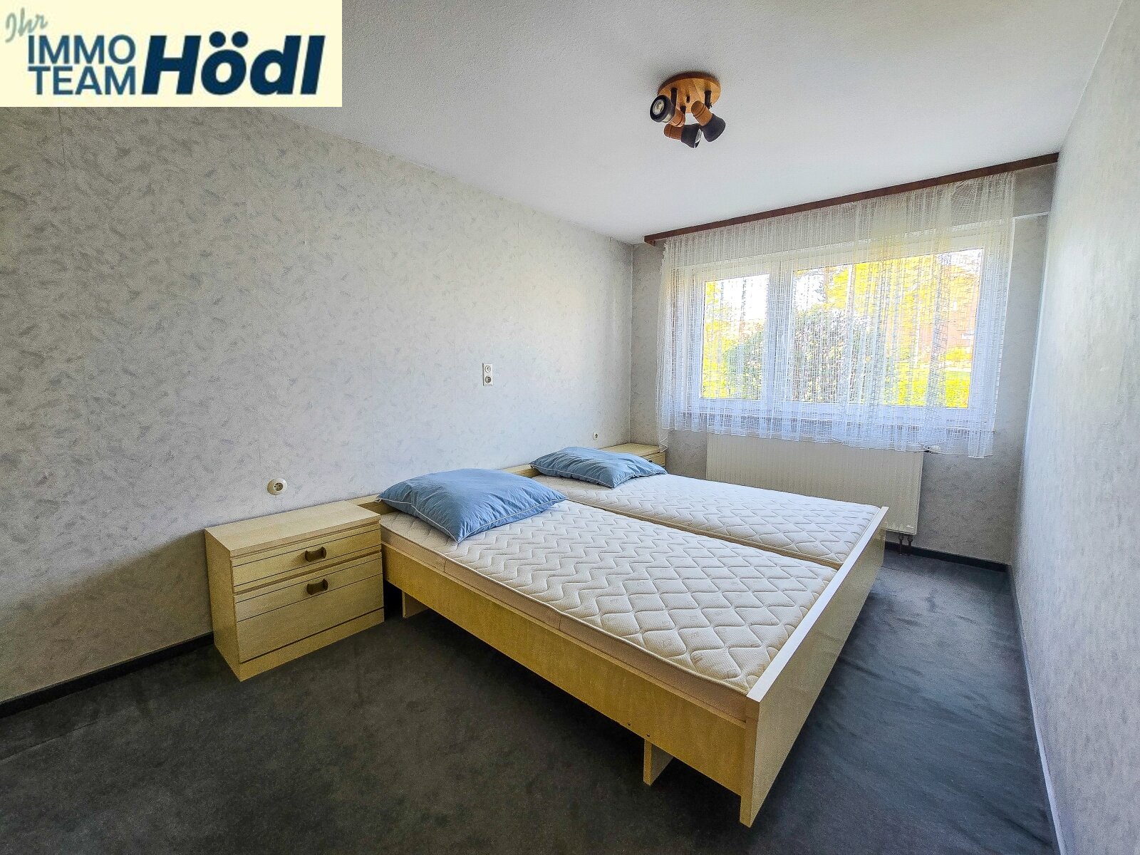  Schlafzimmer Wohnung EG