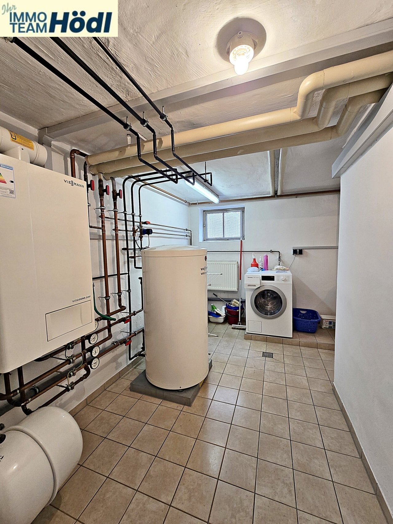 1. Foto Heiz- und Waschraum im UG 1. Foto Heiz- und Waschraum im UG
