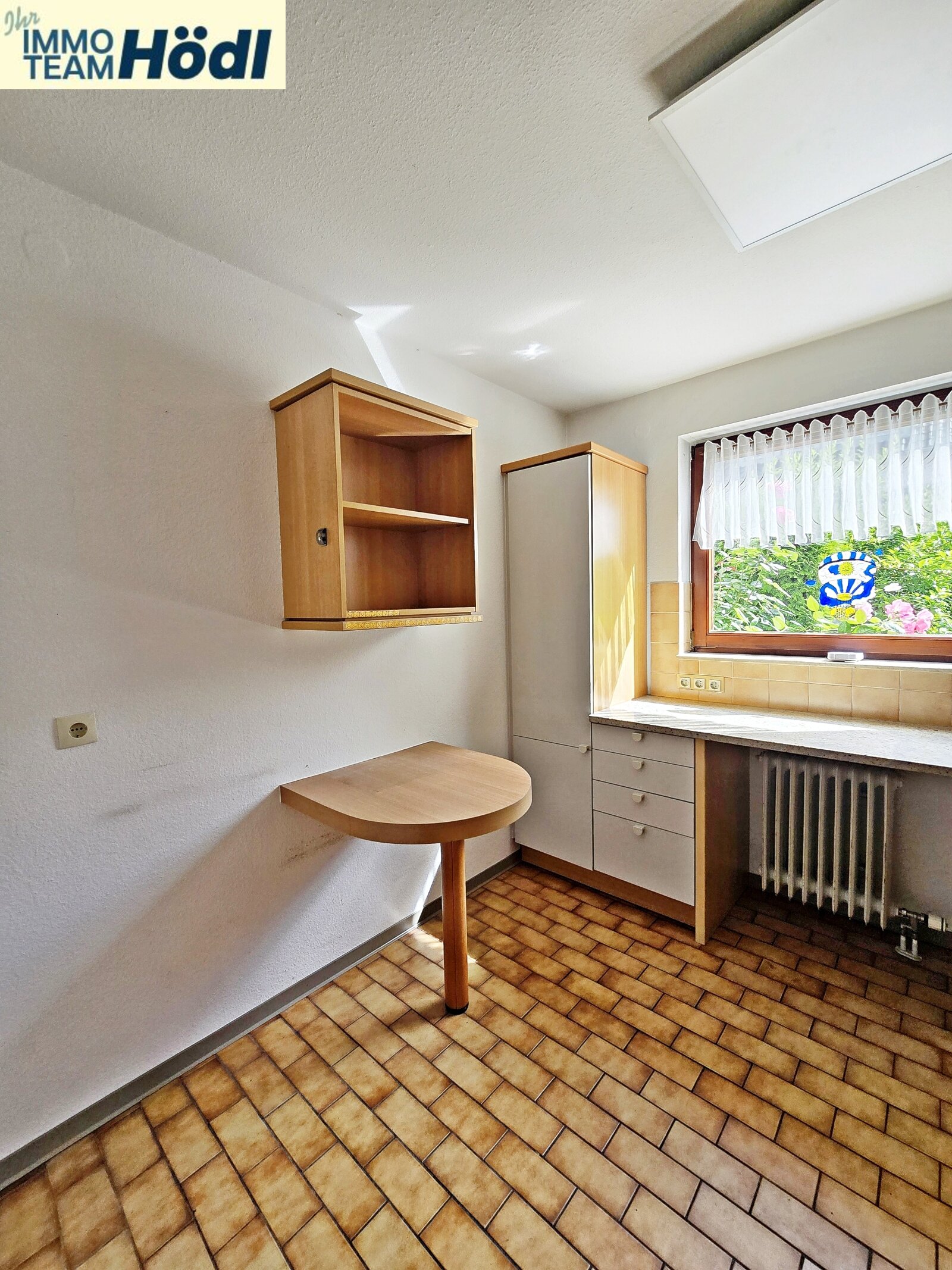 2.Foto Küche samt Einbauküche 2.Foto Küche samt Einbauküche