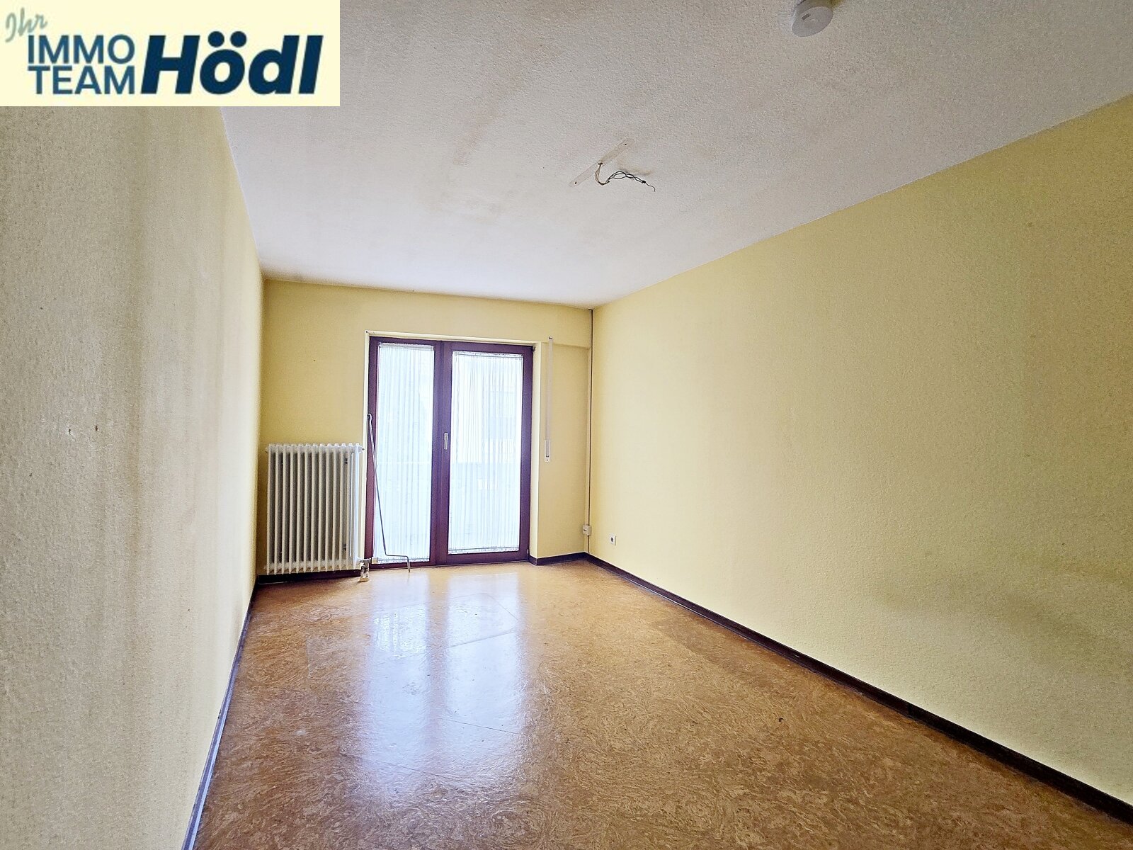 2.Zimmer mit Zugang zum Balkon im OG 2.Zimmer mit Zugang zum Balkon im OG