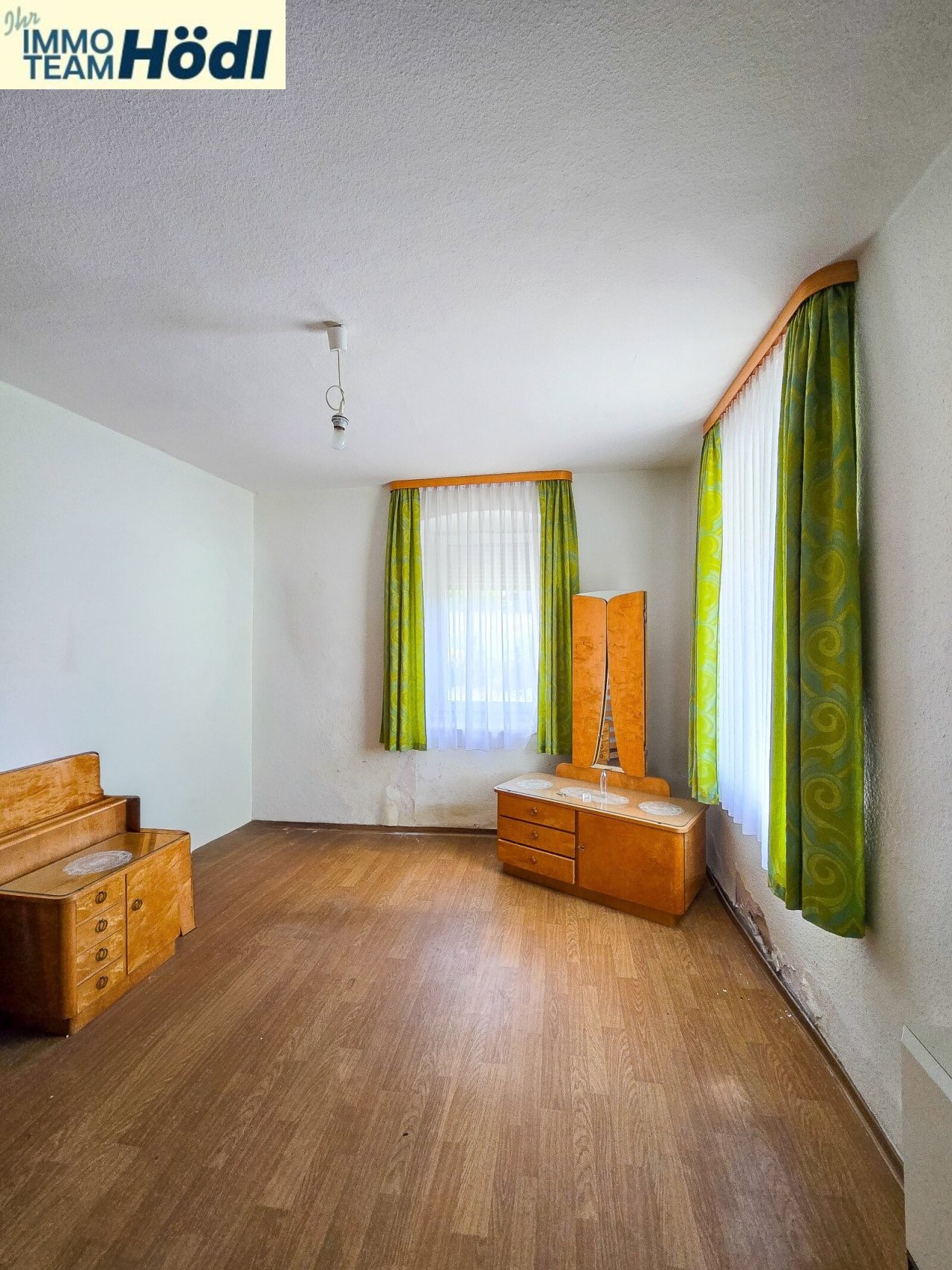 1. ZImmer EG 1. ZImmer EG