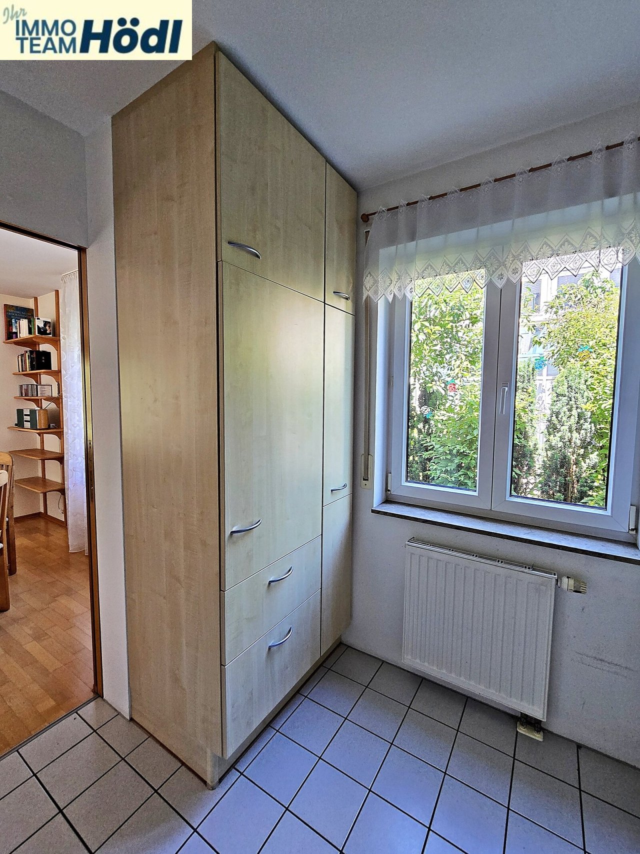 2.Foto Küche samt Einbauküche im EG