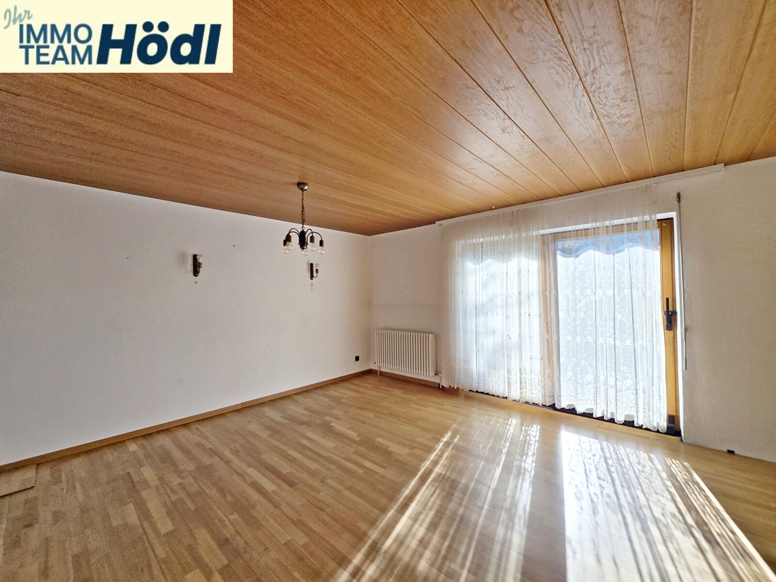 2.Foto Wohn-und Esszimmer