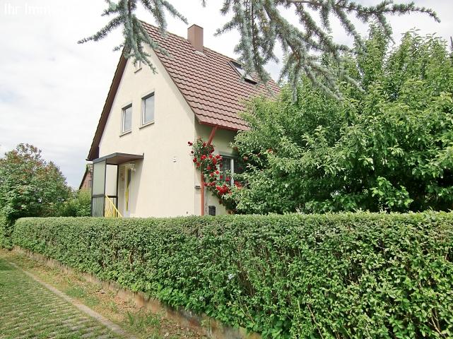 Reutlingen: Einfamilienhaus mit großem Garten in herrlicher Umgebung  Reutlingen: Einfamilienhaus mit großem Garten in herrlicher Umgebung