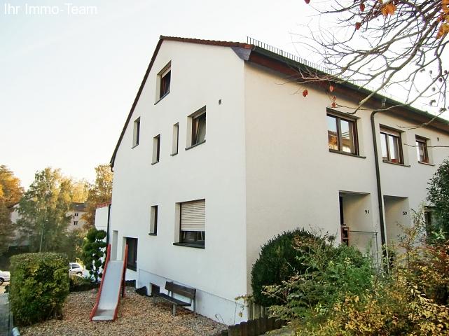 Kornwestheim: Split-Level-Terrasseneckhaus in gepflegter Wohnanlage  Kornwestheim: Split-Level-Terrasseneckhaus in gepflegter Wohnanlage