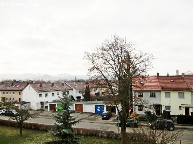 Reutlingen: Große Wohnung mit herrlicher Aussicht  Reutlingen: Große Wohnung mit herrlicher Aussicht