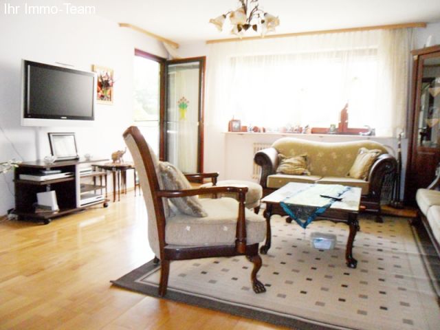 Rottenburg am Neckar: * 3,5-Zimmerwohnung * mit Balkon im EG, Stellplatz  Rottenburg am Neckar: * 3,5-Zimmerwohnung * mit Balkon im EG, Stellplatz