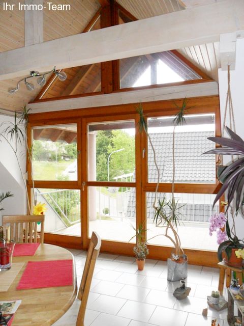 Nagold: *Top gepflegt*  Maisonette mit  Balkon, Garage und Stellplatz  Nagold: *Top gepflegt*  Maisonette mit  Balkon, Garage und Stellplatz