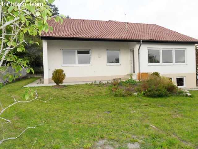 Trochtelfingen: *Wohnen wo andere Urlaub machen*  Einfamilienhause mit Garagen  Trochtelfingen: *Wohnen wo andere Urlaub machen*  Einfamilienhause mit Garagen