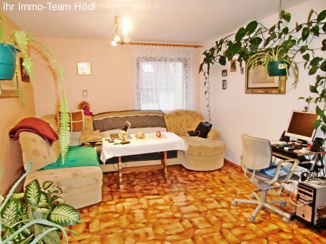 Lichtenstein: Zentrale 3-Zimmerwohnung  in Lichtenstein-Unterhausen sucht neuen Besitzer  Lichtenstein: Zentrale 3-Zimmerwohnung  in Lichtenstein-Unterhausen sucht neuen Besitzer